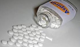 aspirin kalp krizlerini önlemeye ve tedavi etmeye yardımcı olabilir mi?