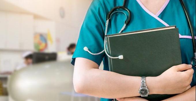 Hemşirenin eş durumu tayini yapılırken, en az gereken sigorta gün
