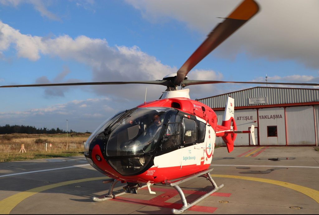 Göklerdeki Kahramanlar; Ambulans Helikopter