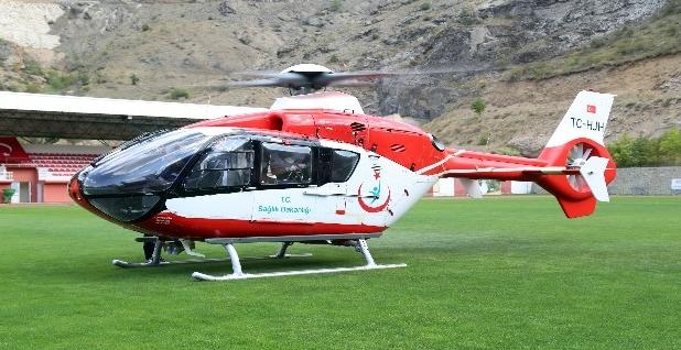 kalp krizi geciren hastaya ambulans helikopter yetisti