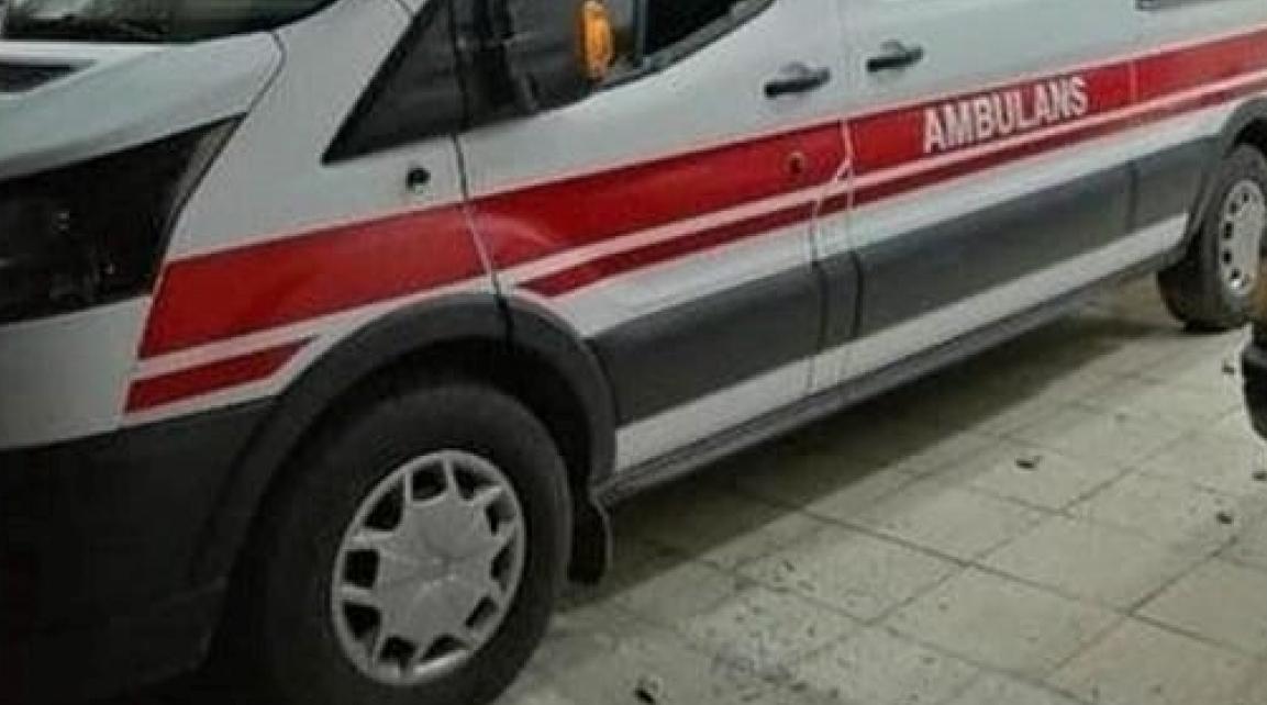 adiyaman8217da hasta tasiyan ambulansin soforune bicakli saldiri