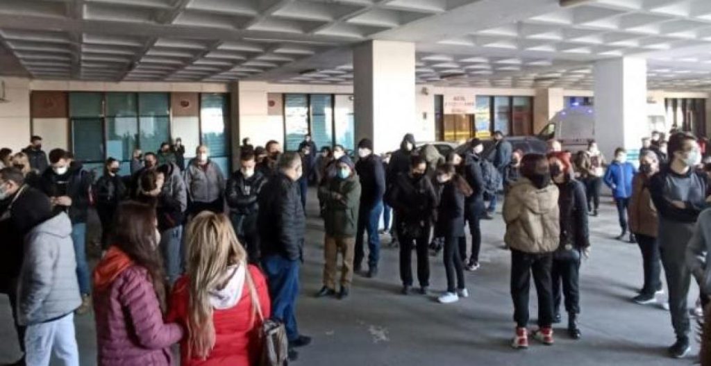 edirne8217de korkutan goruntu binlerce kisi kovid testi icin hastaneye akin etti