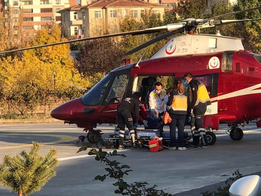 Kayseri'de Hava Ambulansları 219 Hasta İçin Havalandı