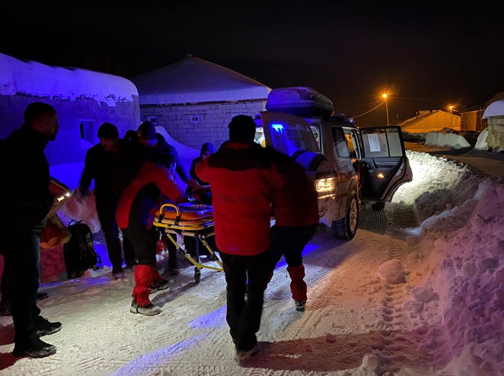 Van'daki Sağlık Ekipleri Başarılarını Sürdürüyor