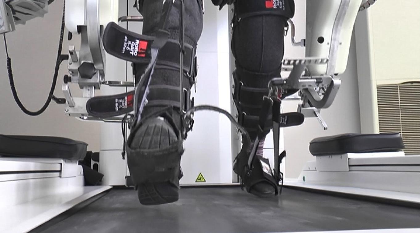 yerli üretim olan robotlar hastalara işık tutuyor