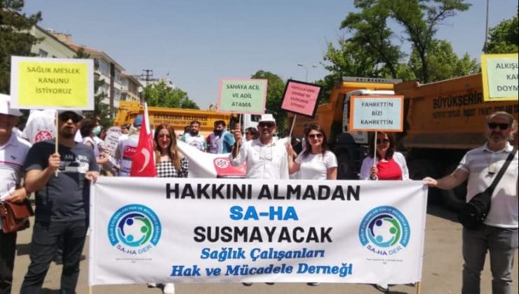 türk tabipler birliğinin çağrısıyla 27 sağlık meslek örgütü beyaz miting'e katıldı