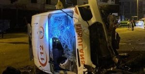 Edinen bilgiye göre, Çaldıran ilçesinde bir vakaya giden ambulans, Çaldıran