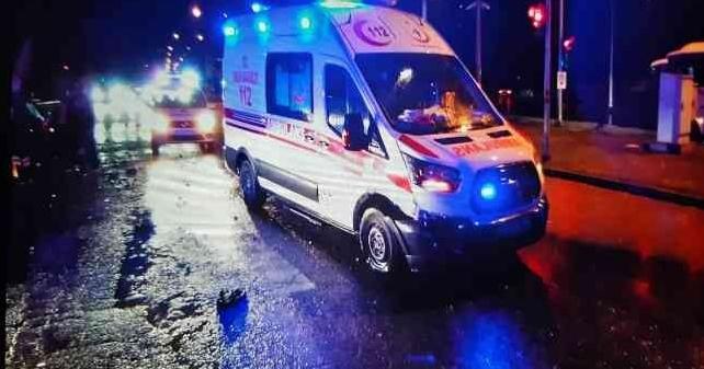 elazig8217da ambulansla otomobilin carpistigi kazada 5 kisi yaralandi