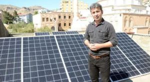 Derik ilçesi Cevizpınar Mahallesi’nde aile hekimi Hacı Kalender, zaman zaman yaşanan