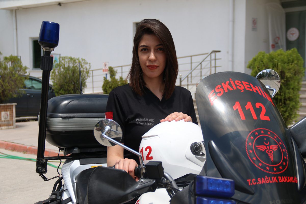 112'nin motosikletli kadın att'si 4 yıldır görev yapıyor