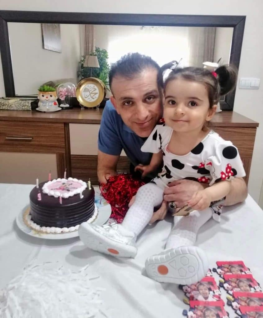 Kırşehir Ahi Evran Üniversitesi Kaman MYO Sekreteri Gökhan Özcan, sağlıklı bir şekilde hayatına devam edebilmek için böbrek nakli bekliyor.