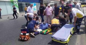 Bahçelievler’de Yolun Karşısına Geçen Kadına Ambulans Çarptı