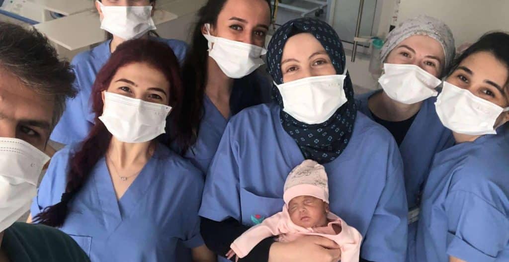 850 Gramlık Bebek Hayata Tutundu 850 gramlik bebek hayata tutundu