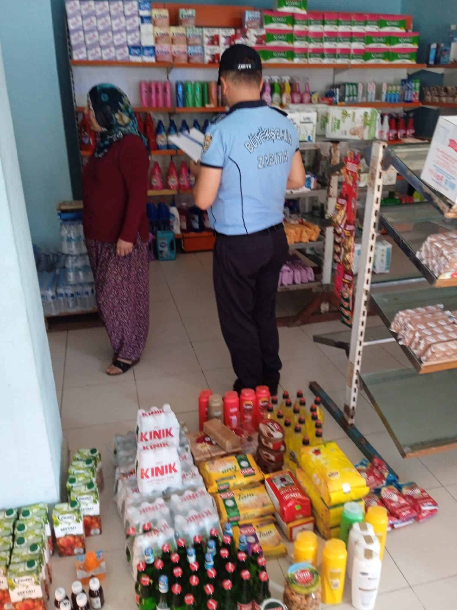 adana'da marketler teftiş edildi, 39 i̇şyerine ceza kesildi
