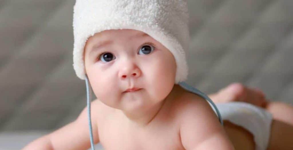 bebegin aglamasi emzirme icin gec bulgudur.