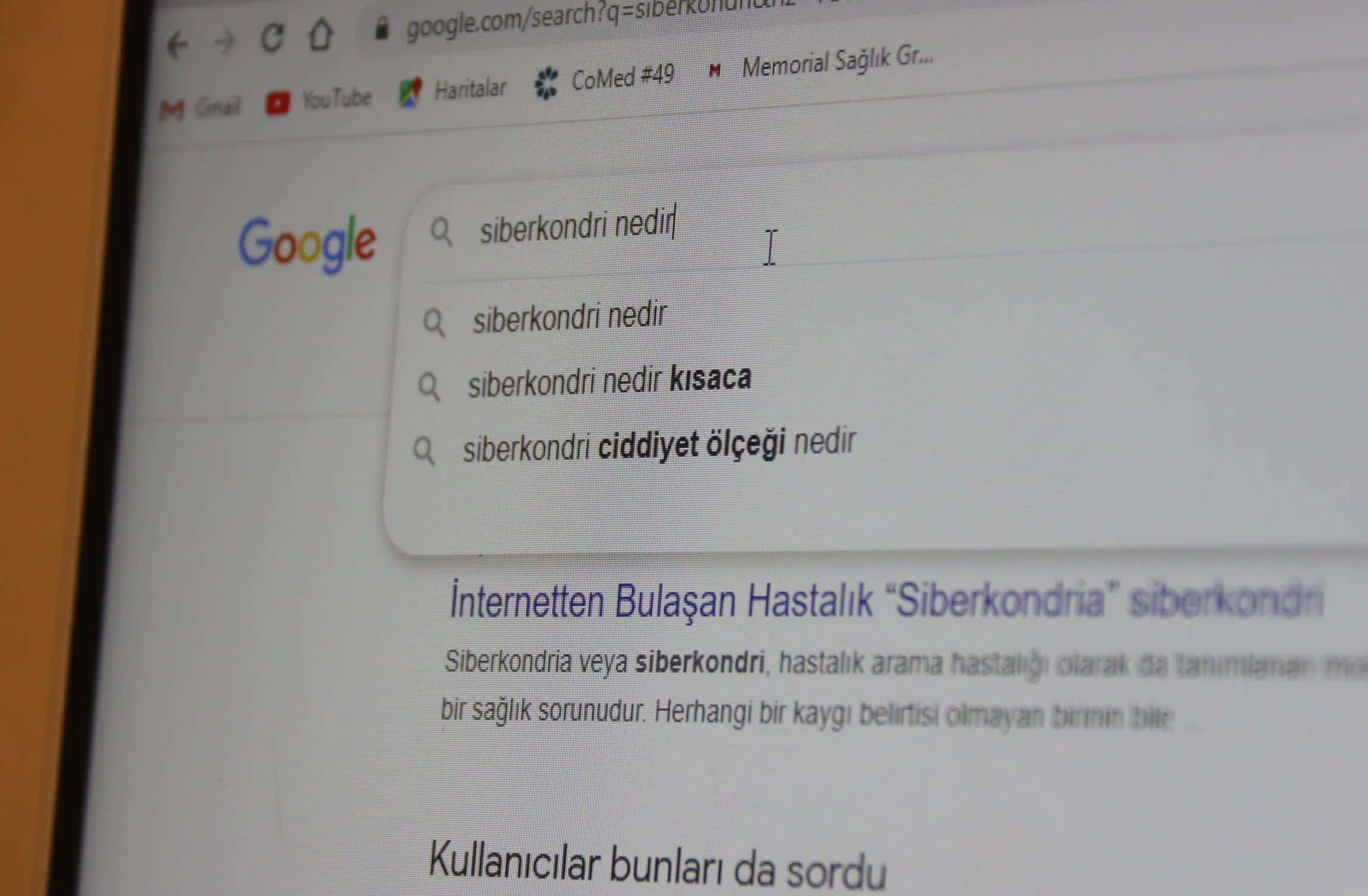 Siberkondri, internete bağımlı ve