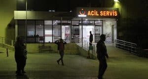 Ambulansla Otomobil Çarpıştı 2’si Sağlık Personeli 5 Kişi Yaralandı