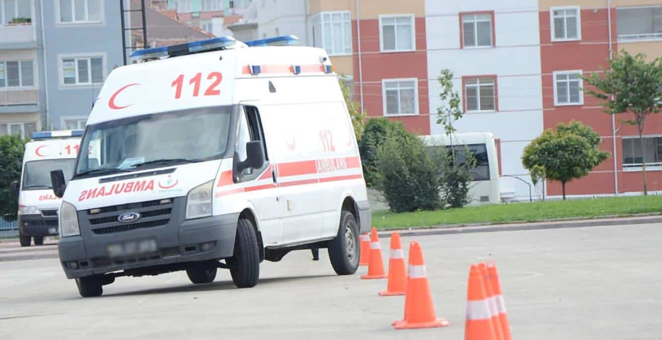 eskişehir'de i̇leri sürüş eğitimli ambulans ekipleri 4 dakikada vakaya ulaşıyor