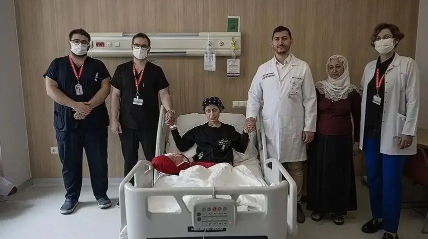 Kanserle Mücadele Eden Genç Kızın Bacağı Ameliyatla Kurtarıldı