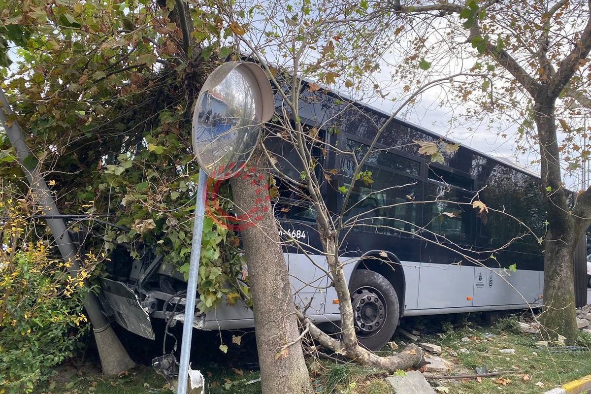 Söğütlüçeşme Durağı’nda gerçekleşen kazada