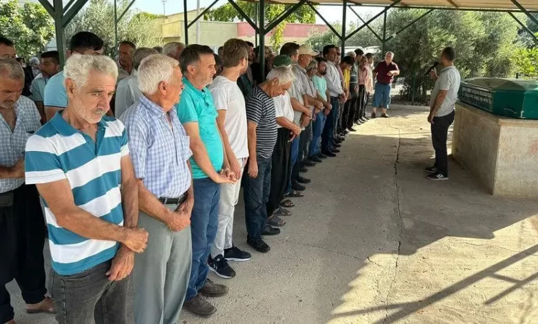 hastane otoparkında eşi tarafından öldürülen hemşire son yolculuğuna uğurlandı hastane otoparkında eşi tarafından öldürülen hemşire son yolculuğuna uğurlandı