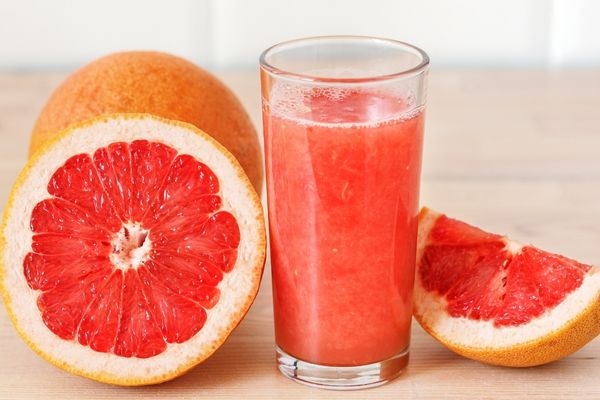 Karaciğerinize Zarar Verebilir! Hangi İlaçla Hangi Besinler Bir Arada Tüketilmez?