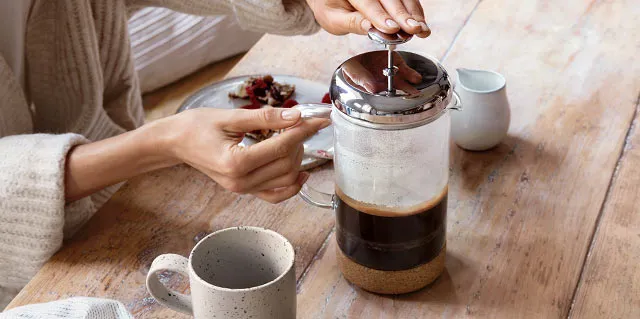 Karaciğerinize Zarar Verebilir! Hangi İlaçla Hangi Besinler Bir Arada Tüketilmez?
