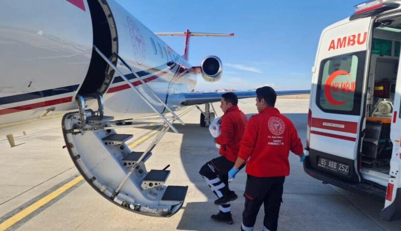 kalp rahatsızlığı olan bebek, ambulans uçakla sevk edildi kalp rahatsızlığı olan bebek, ambulans uçakla sevk edildi