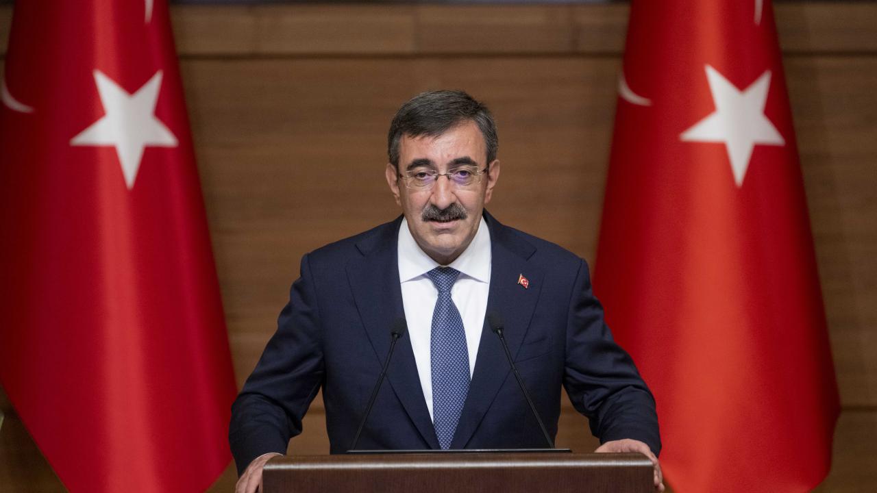 Cumhurbaşkanı Yardımcısı Cevdet Yılmaz; “Memur zammı enflasyon farkı ve toplu