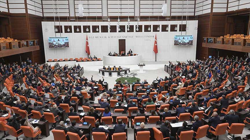 Çalışma Hayatıyla İlgili Kanun Teklifi Pazartesi Meclis'e Sunulacak