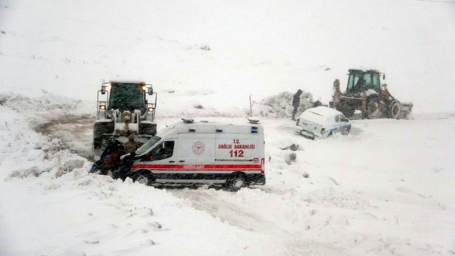 Van Erciş’te doğum sancısı