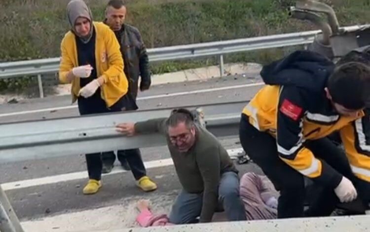 feci kaza, doktor dakikalarca kalp masajı yaptı feci kaza, doktor dakikalarca kalp masajı yaptı