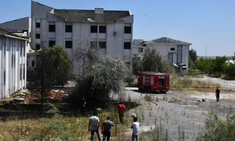 eski hastane bahçesinde yangın paniği