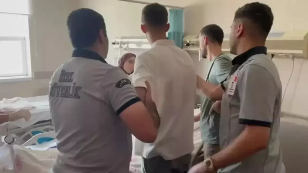 Hastanede ‘Mavi ve Beyaz Kod’ Tatbikatı Gerçekleştirildi Hastanede ‘Mavi ve Beyaz Kod’ Tatbikatı Gerçekleştirildi