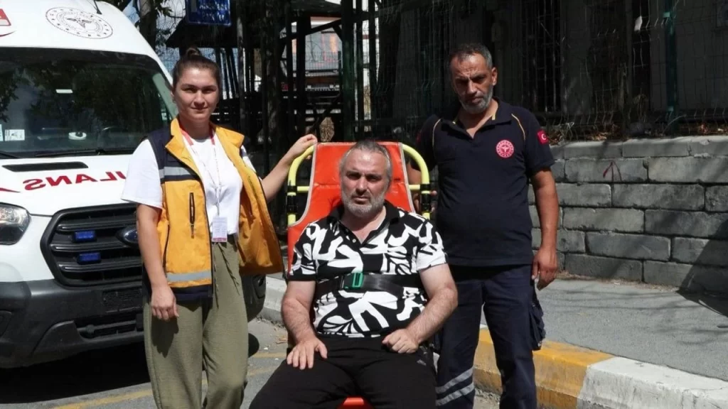 Ambulans Ekibine Saldırı: Şoför "Ölmediğime Şükrediyorum" Dedi