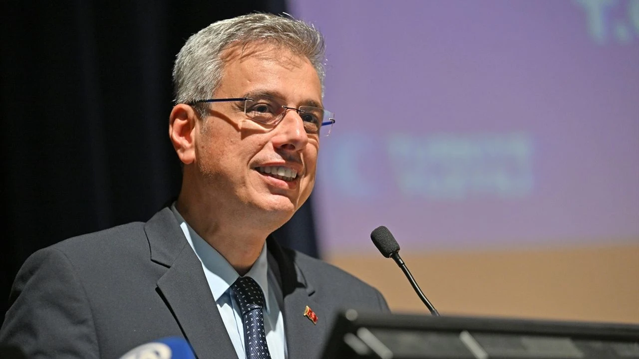 Sağlık Bakanı Kemal Memişoğlu, maymun çiçeği virüsü (mpox) konusunda alarm