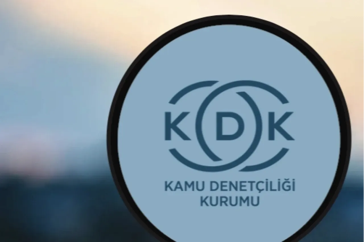 Kamu Denetçiliği Kurumu (KDK), Taksim Eğitim ve Araştırma Hastanesi’nde görev yapan bir hemşirenin başvurusu üzerine, nöbet sisteminin aile birliğini zedelediğine dair önemli bir tavsiye kararı yayımladı.