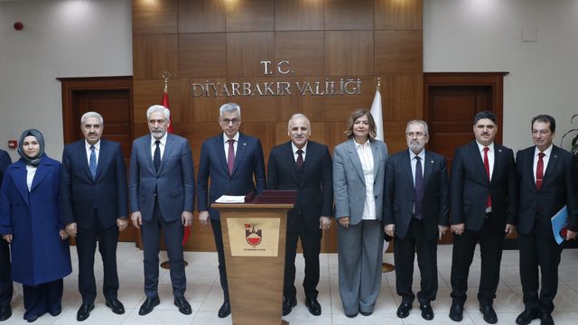 Sağlık Bakanı Kemal Memişoğlu, bir dizi temas ve ziyaret kapsamında