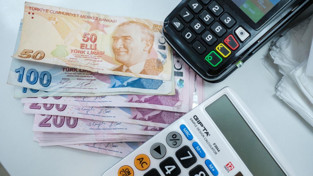 Memur ve Emekli Maaş Zammında Geri Sayım Başladı Memur ve Emekli Maaş Zammında Geri Sayım Başladı