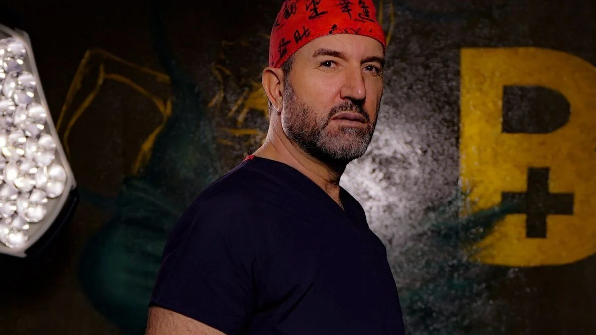 Ünlü Estetik Cerrah Bülent Cihantimur’a Meslekten Men Cezası Ünlü Estetik Cerrah Bülent Cihantimur’a Meslekten Men Cezası