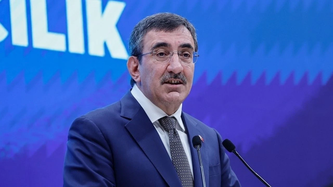 Enflasyonda Hedef Tek Hane: Yılmaz'dan Ekonomide Kalıcı Refah Vurgusu Enflasyonda Hedef Tek Hane: Yılmaz'dan Ekonomide Kalıcı Refah Vurgusu