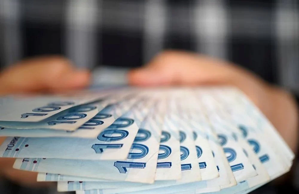 Aile ve Sosyal Hizmetler Bakanı Mahinur Özdemir Göktaş, evlerinde bakımı