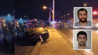 Malatya’da gece saatlerinde meydana gelen feci kazada, aydınlatma direğine çarpan