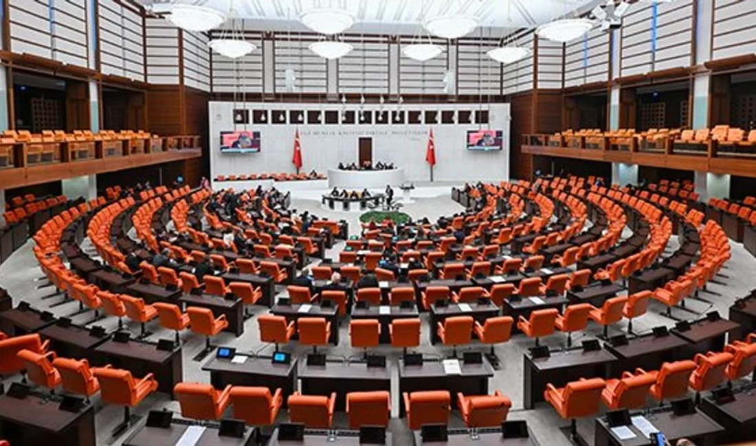 Kamu personelinin görev ve haklarını etkileyen 22 maddelik yeni kanun