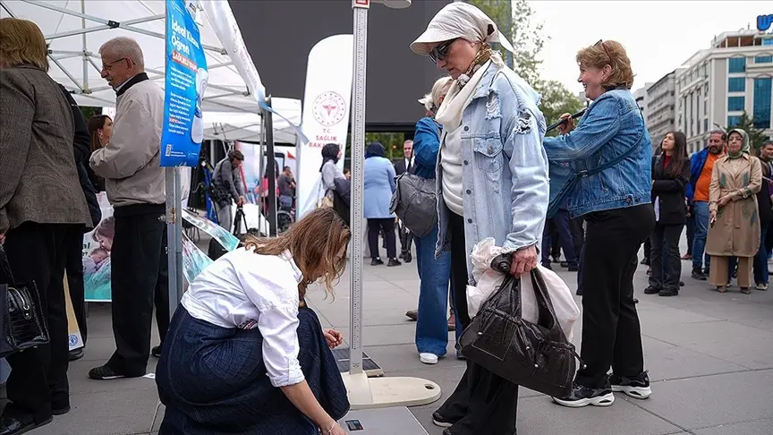 Sağlık Bakanlığı tarafından başlatılan “İdeal Kilonu Öğren, Sağlıklı Yaşa” kampanyası