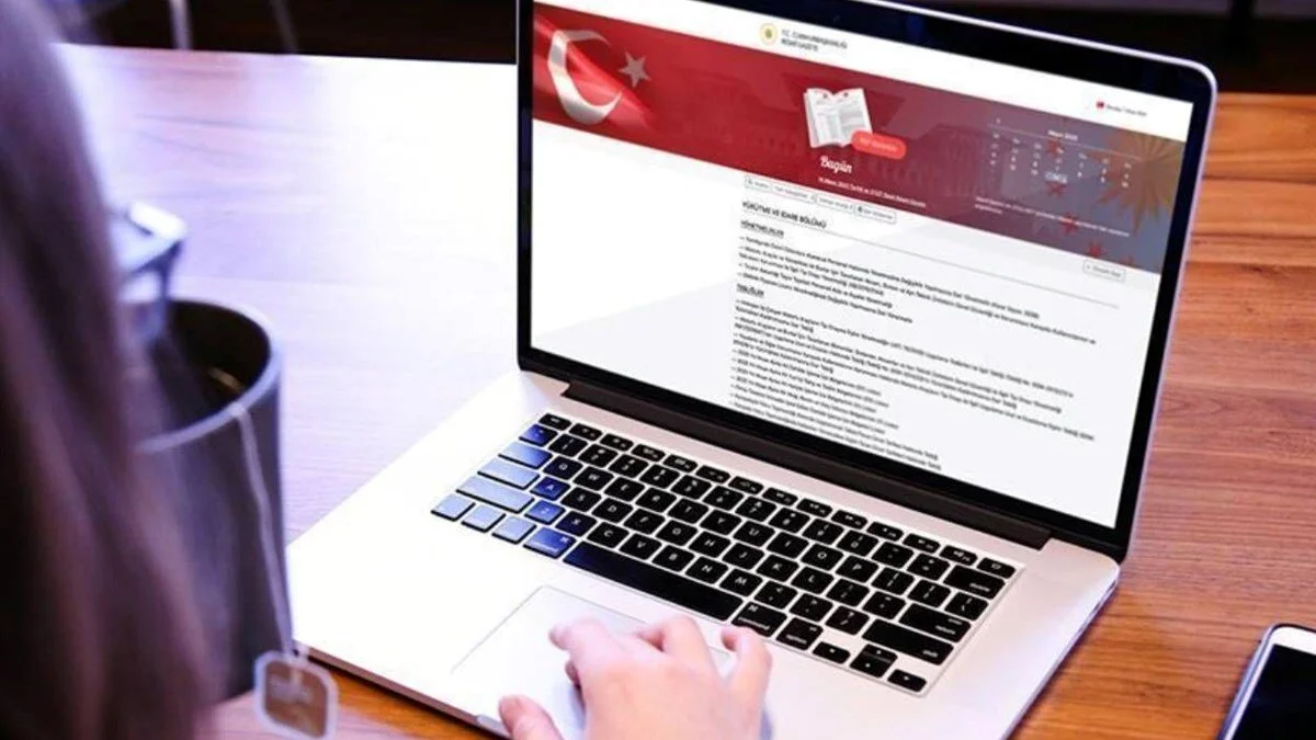 Cumhurbaşkanlığı Kararıyla Görev Değişimi: Sağlık Bakanlığı ve Üniversitelerde Yeni Atamalar Cumhurbaşkanlığı Kararıyla Görev Değişimi: Sağlık Bakanlığı ve Üniversitelerde Yeni Atamalar