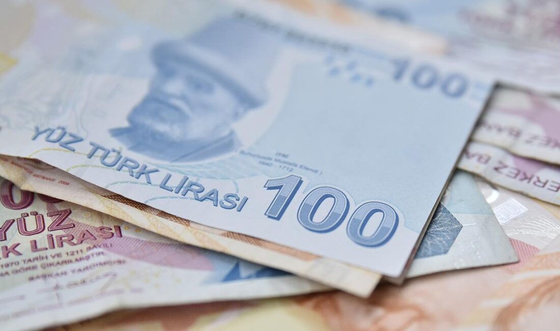 Aile ve Sosyal Hizmetler Bakanı Mahinur Özdemir Göktaş, memur maaş