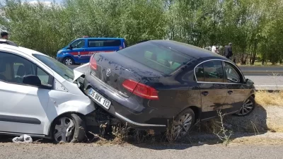 Ağrı’nın Tutak ilçesinde meydana gelen trafik kazasında İl Sağlık Müdürü