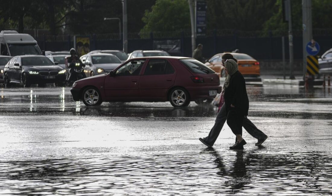 Yurtta bunaltıcı sıcaklıklar yerini serin ve yağışlı havaya bırakıyor. Özellikle