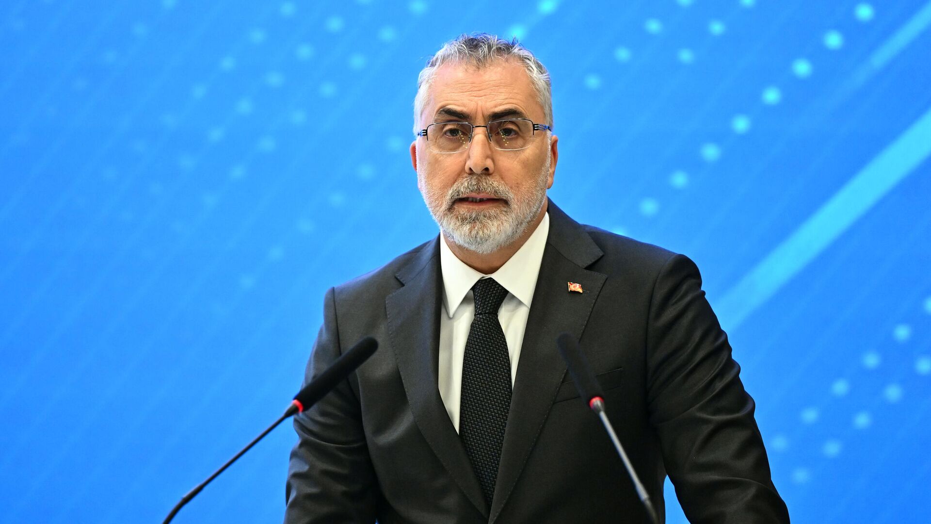 Bakan Işıkhan: Memur Zammında Karar Hakem Kurulu’na Ait Olacak